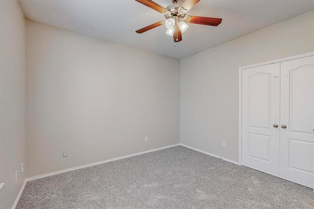 Building Photo - 1901 Prospect Ln