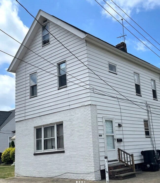 Building Photo - 4444 W 51st St