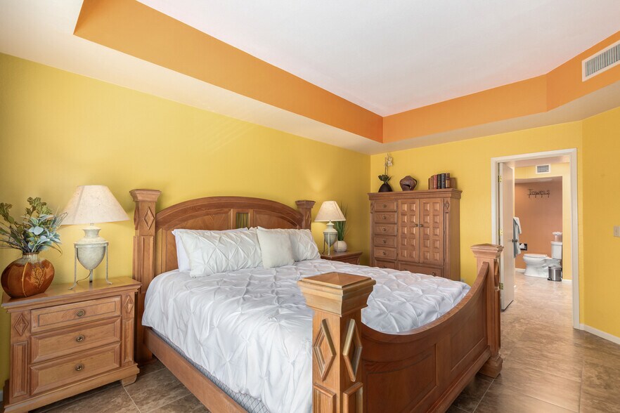 Building Photo - 25609 N Forest Rd