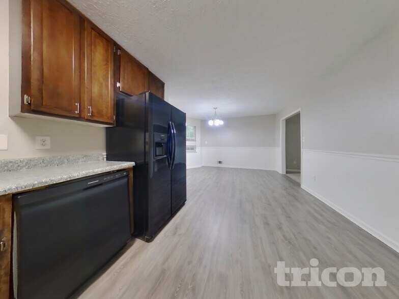 Building Photo - 3 King James Dr