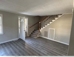 Building Photo - 96 Dahlgren Ave