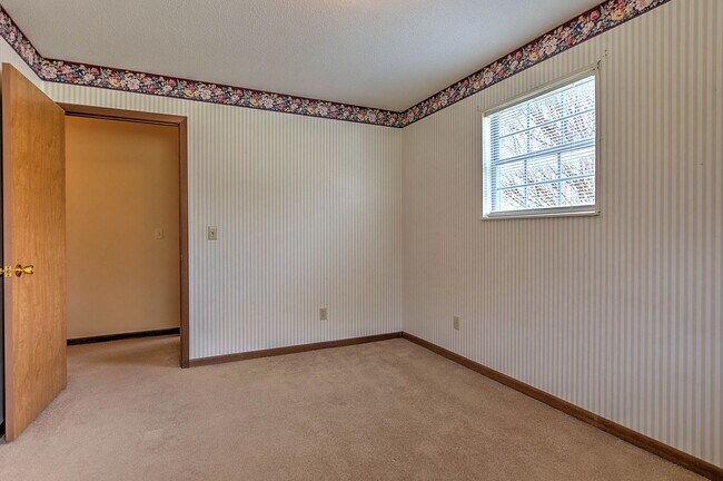 Building Photo - 307 Cypress St