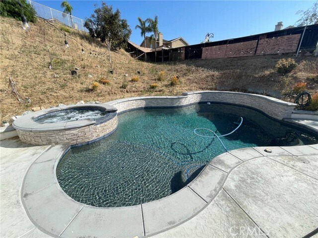 Building Photo - 1318 Hermosa Dr