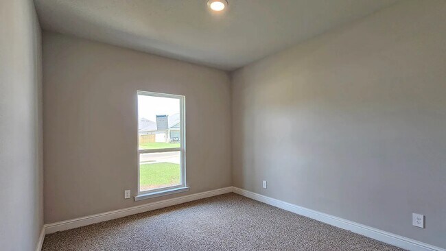 Building Photo - 10532 S Redland St