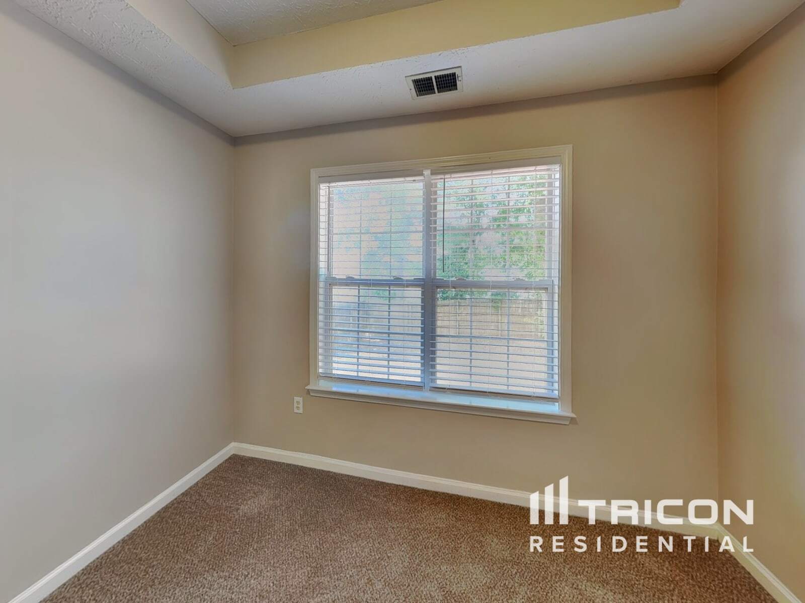 Building Photo - 222 Yardsley Dr