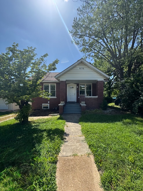 Building Photo - 1000 N Keebler Ave