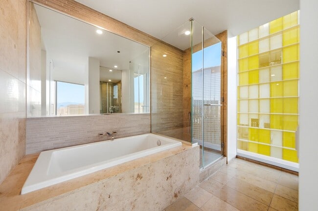 Building Photo - Veer Towers 2408E- North Strip/City Views from this Stunning 1Bd Residence