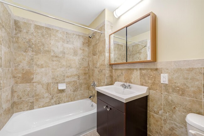 Building Photo - 520 Belleville Ave