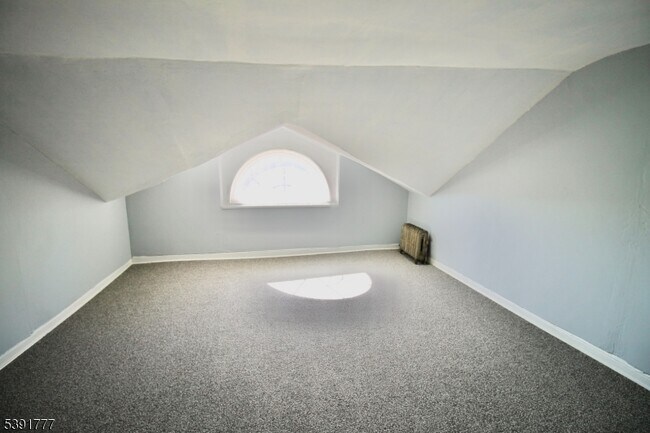 Building Photo - 22 Rockland Terrace