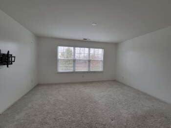 Building Photo - Spacious 2BR Townhome Close to Nashville & Local Amenities