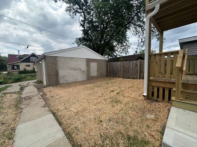 Building Photo - 3BR/2BA Rent to Own Home with Large Garage