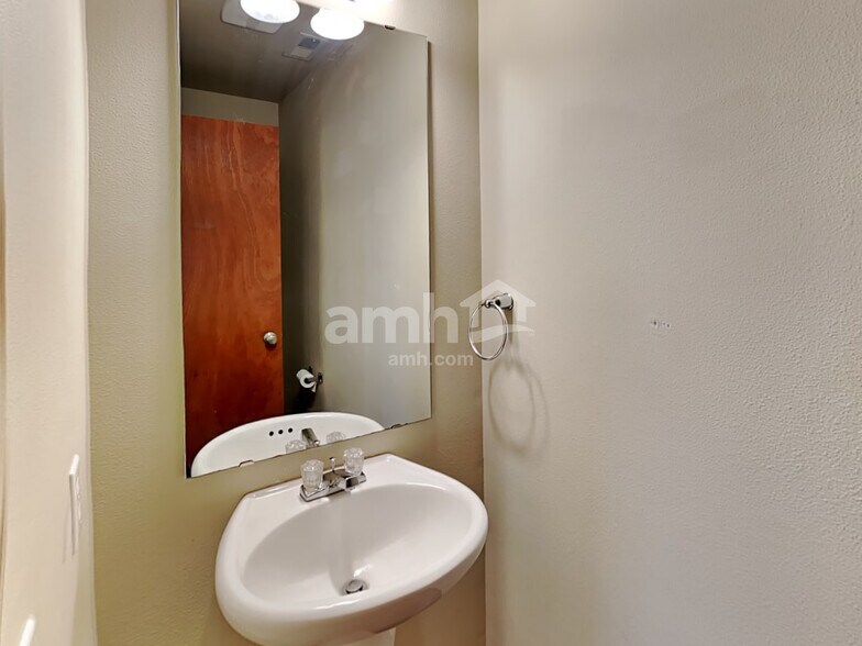 Building Photo - 20316 50th Ave E