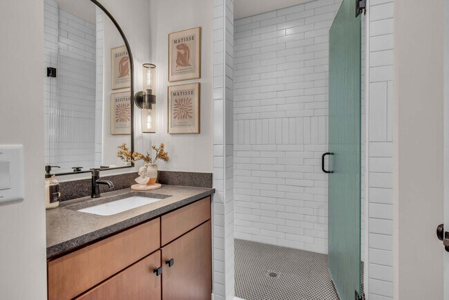 Building Photo - 1701 Portland Ave