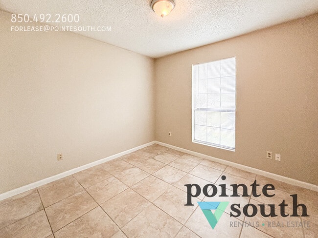Building Photo - 6415 Schoel Ln