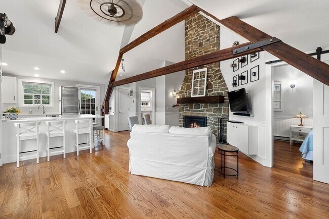 Building Photo - 46 Granite St