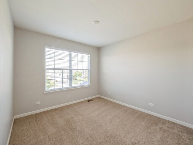 Building Photo - 12285 Ferris Ln