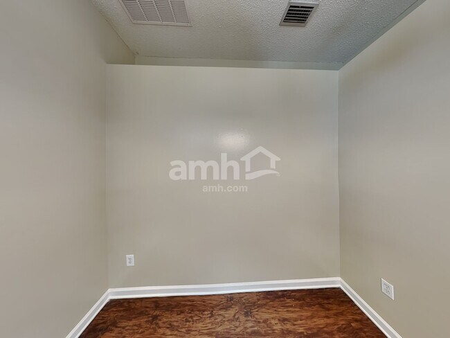 Building Photo - 2785 Eagle Haven Dr