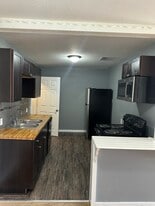 Building Photo - 311 Glamis Ave