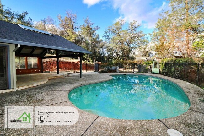 Building Photo - 15714 Middletown Park Dr