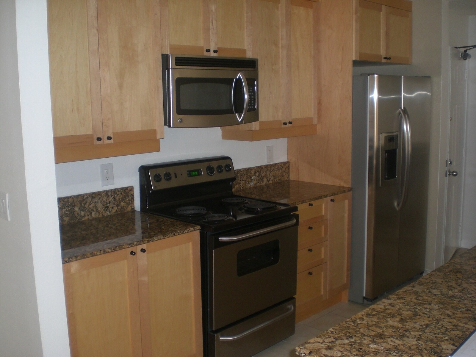 Building Photo - 3520 Lebon Dr