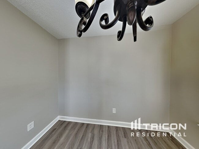 Building Photo - 1331 Sasswood Ln