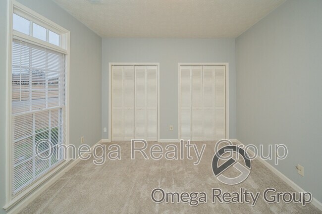 Building Photo - 6928 Cherry Creek Dr
