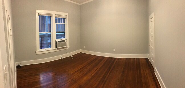 Building Photo - 909 N Congress St