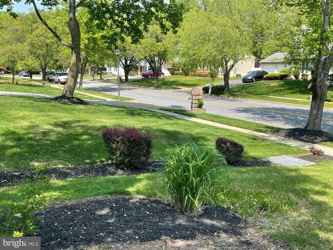 Building Photo - 13301 Coldwater Dr