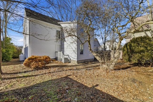 Building Photo - 159 Connecticut Ave