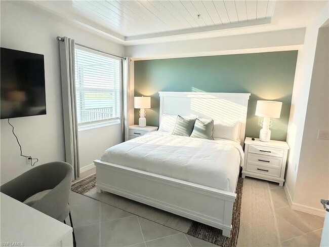 Building Photo - 15375 Grn Acrs Ave