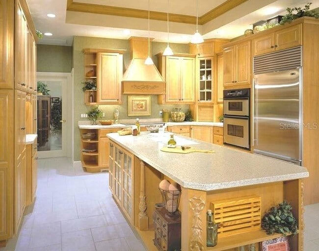 Building Photo - 811 W Henry St