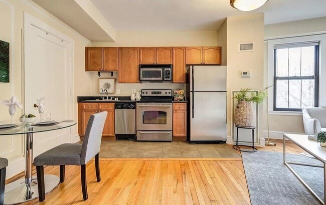 Building Photo - 1613 Harvard St NW