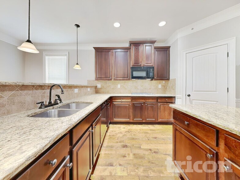 Building Photo - 4481 Ridge Mill Terrace