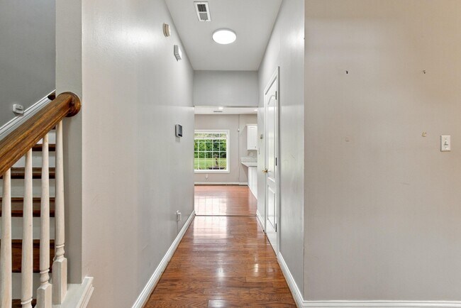 Building Photo - 3265 Marston Pl