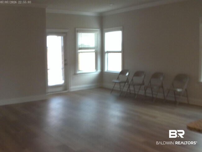 Building Photo - 1069 Hayward Lp