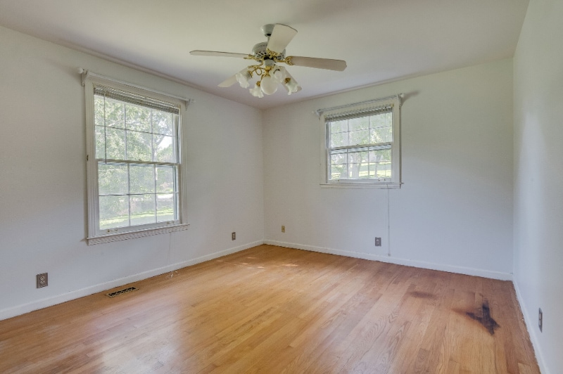 Building Photo - 327 Westchester Dr