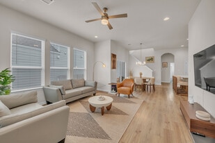 Building Photo - 8616 Torrita Dr