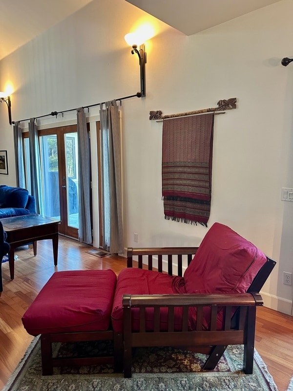 Building Photo - 10978 Squirrel Creek Rd