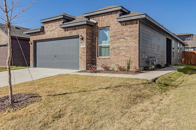 Building Photo - "Beautiful 3-Bedroom 2-Bath Oasis in Forney, TX: Spacious Living!"