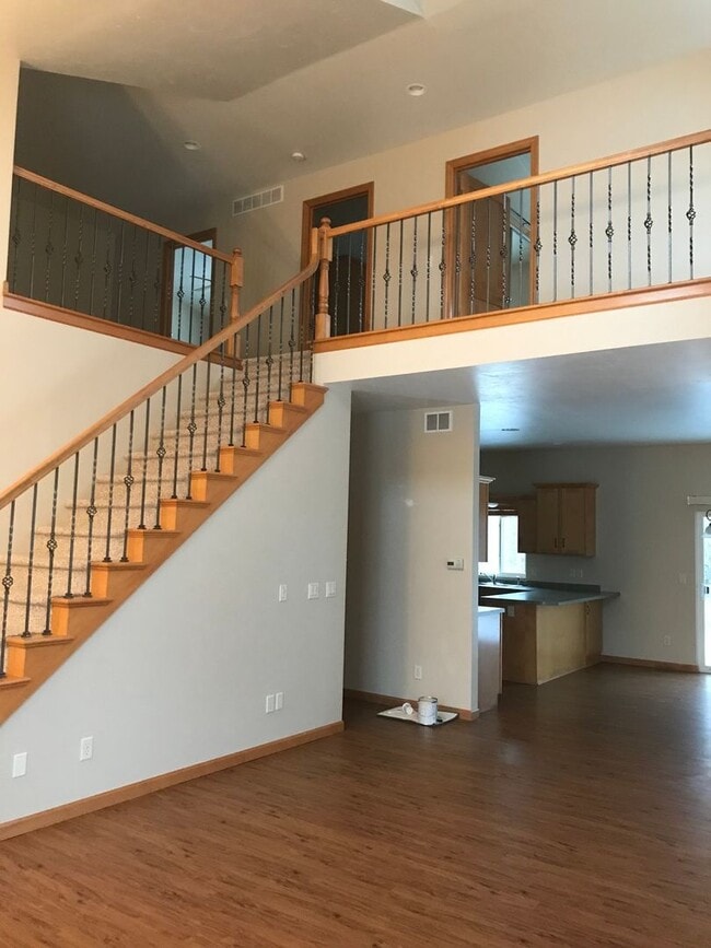 Building Photo - 2100 River Point Ct