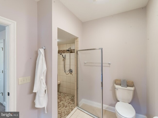 Building Photo - 2616 Greenport Dr