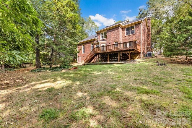 Building Photo - 3112 English Sparrow Ln