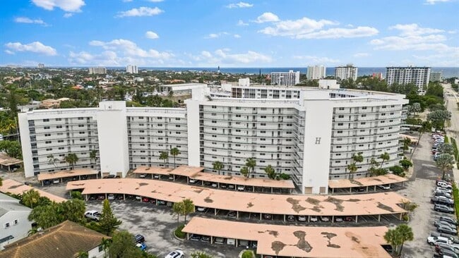 Building Photo - 2731 NE 14th Street Causeway