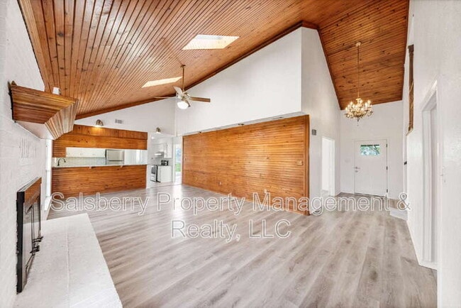 Building Photo - 13264 Jackson Rd