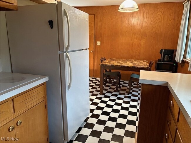 Building Photo - 168 Valley View Dr