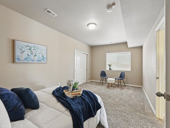 Building Photo - 8308 Needle Drop Ct