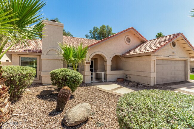 Building Photo - 7139 W McRae Way