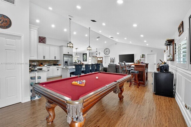 Building Photo - 9505 Majestic Way