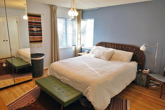 Building Photo - Hillsdale Ranch