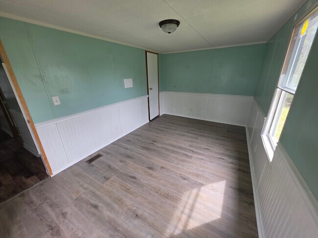 Building Photo - 1120 Angela Pl